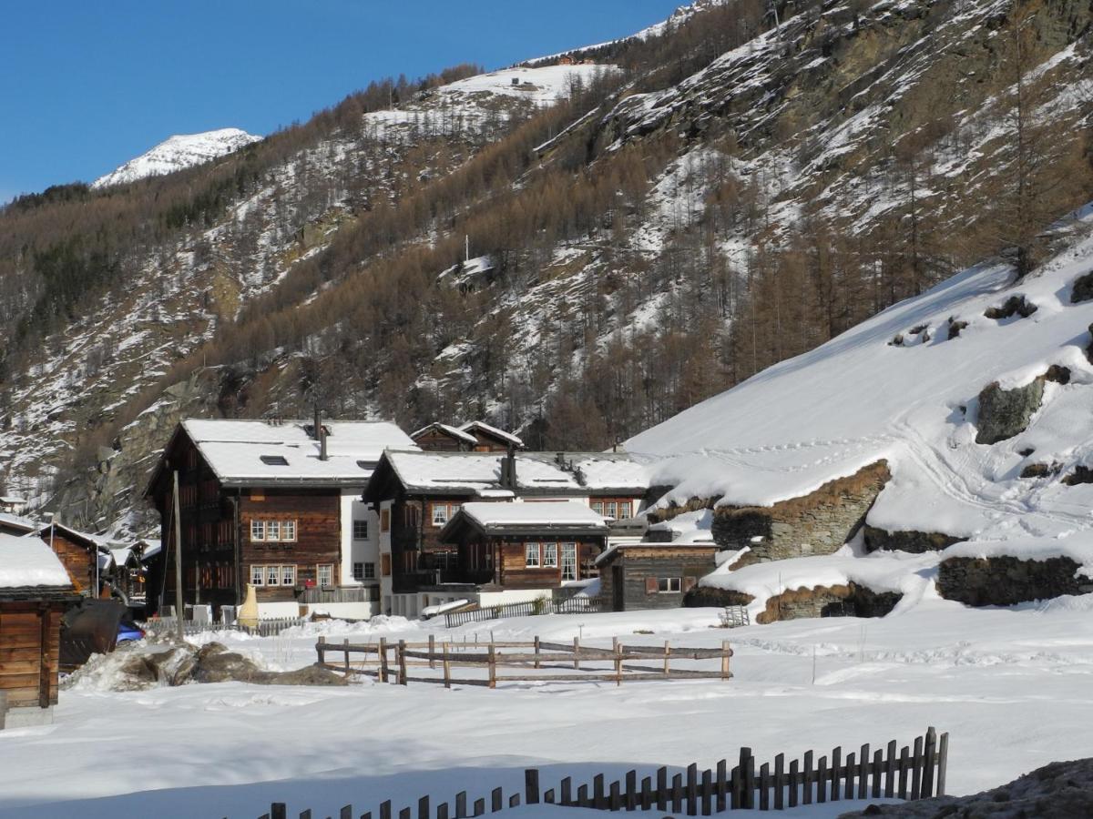Ferienhaus Antigua Saas-Grund Quarto foto